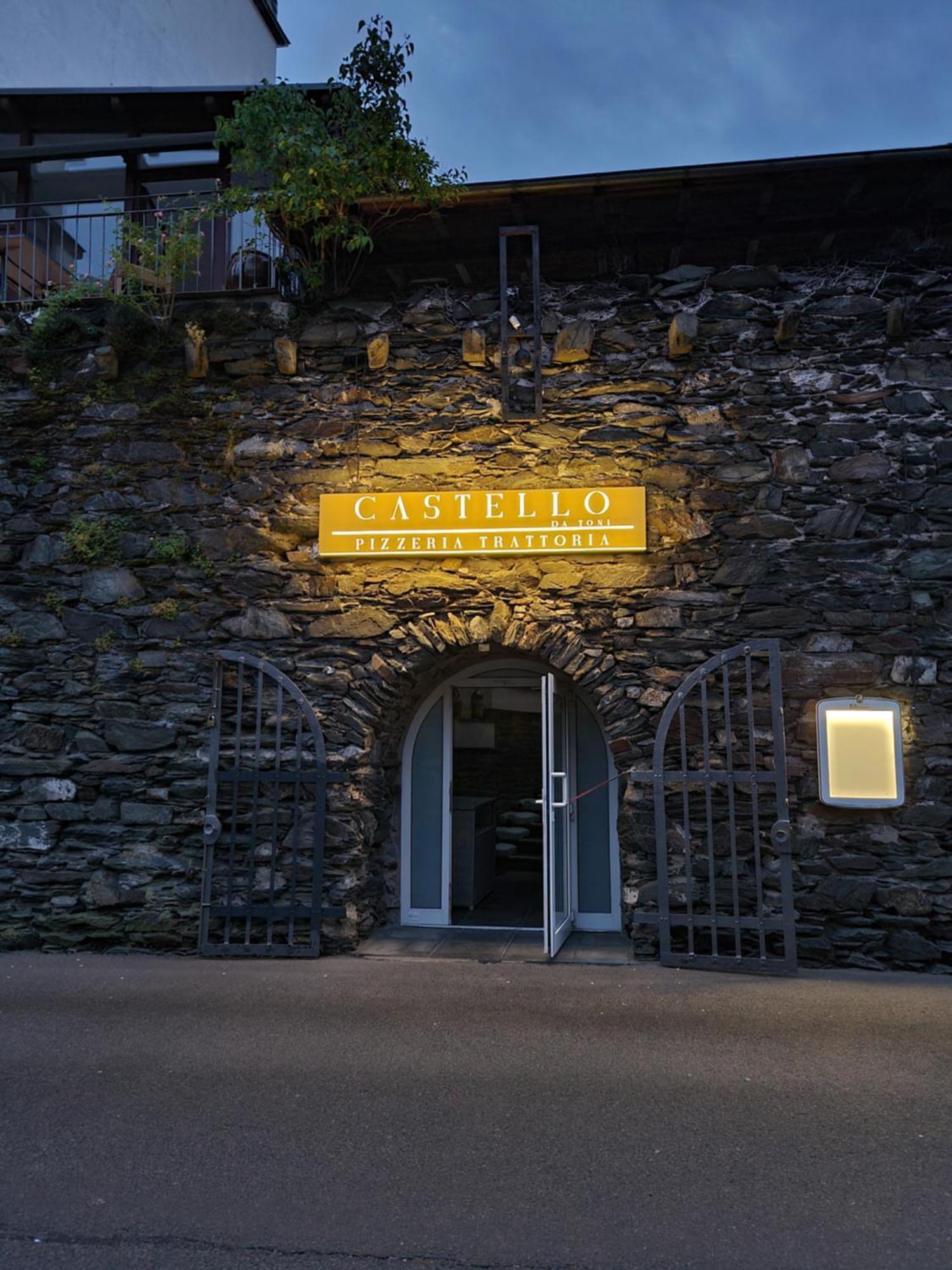Castello Apartment *